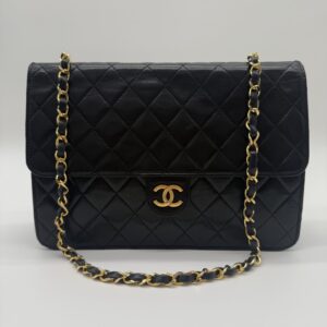 Chanel push lock